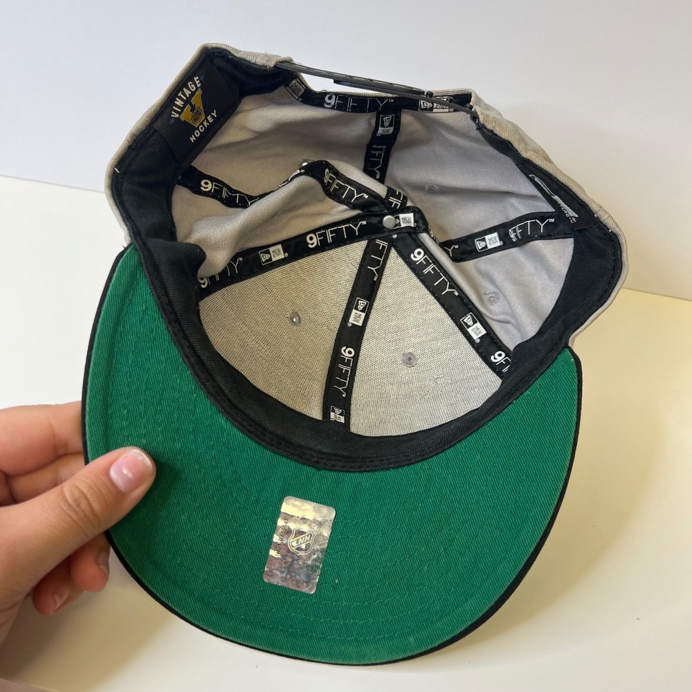 New Era Los Angeles Kings 9FIFTY Snapback Hat NHL Vintage Hockey Grey Black - Picture 5 of 5